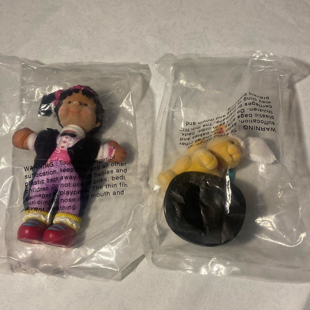 1999 Avon Exclusive Fisher Price Best Friends Magic Show sealed bag